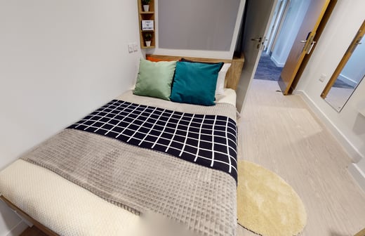 Copper En Suite Plus