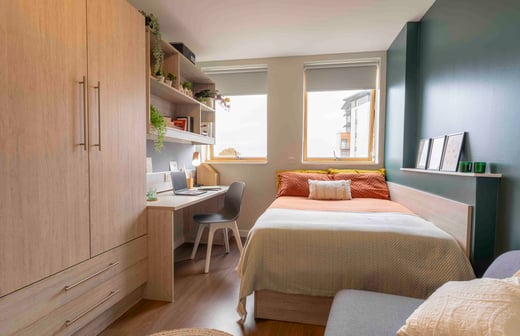 Silver En Suite-2627