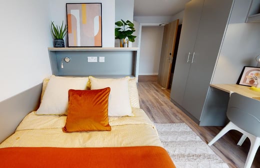 Platinum En Suite