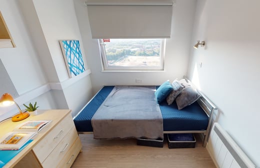 Bronze En Suite Plus