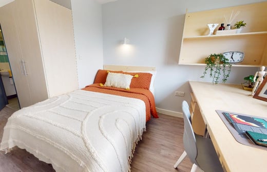 Copper En Suite Plus