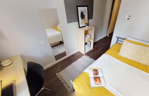Silver 3 Bed Apartment