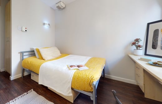 Silver En Suite-2627