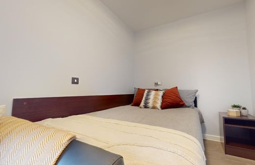 Platinum En Suite
