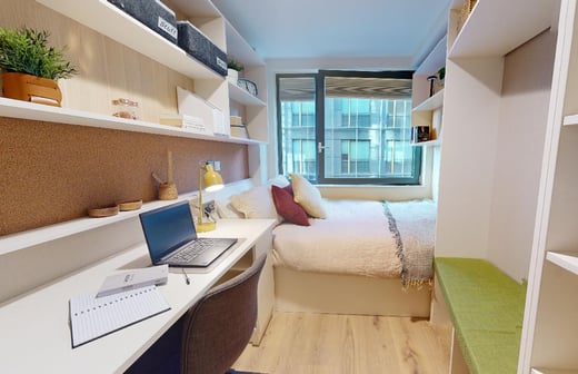 Bronze 2 Bed Apt Plus