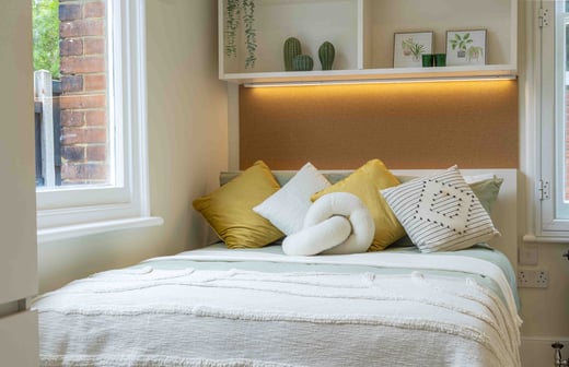 Gatehouse Gold En Suite