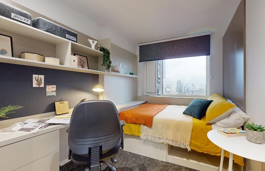 Silver En Suite Plus