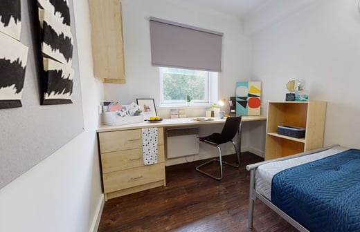 Silver En Suite Plus