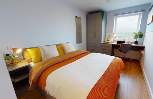 Platinum En Suite