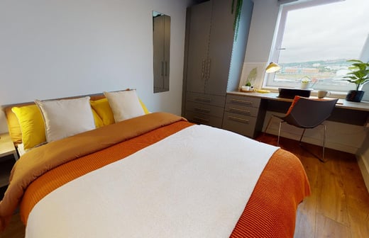 Platinum En Suite Plus