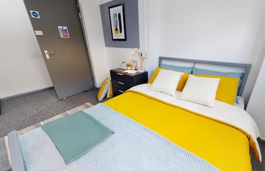 1 Bed Apartment Plus
