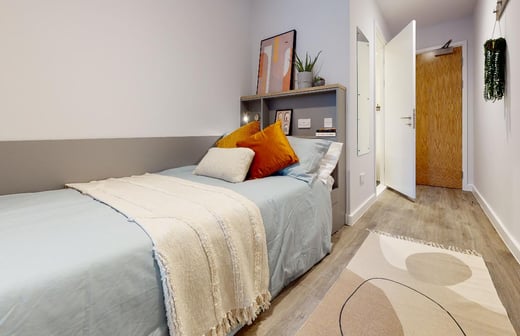 2 Bed Apartment