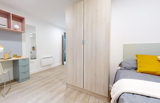 Silver En Suite Premium