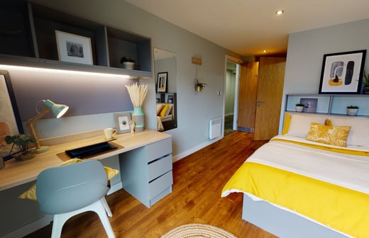 Bronze En Suite Access