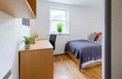 Silver Ensuite