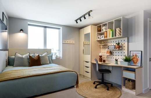 Standard 9 Bed En Suite