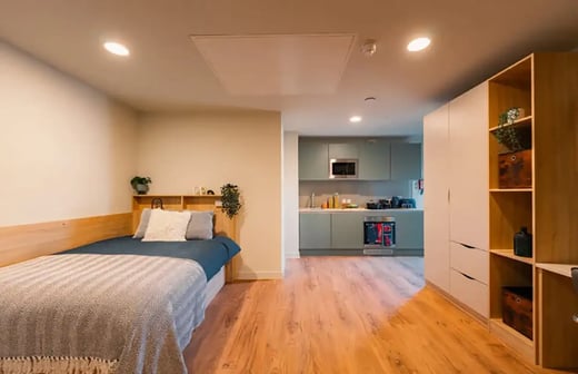 Gold Studio Mid Floor
