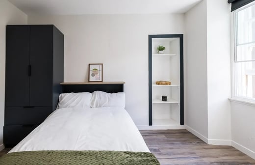 Deluxe 2 Bed