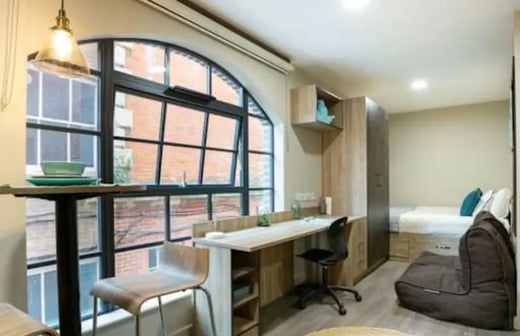 Corner Studio