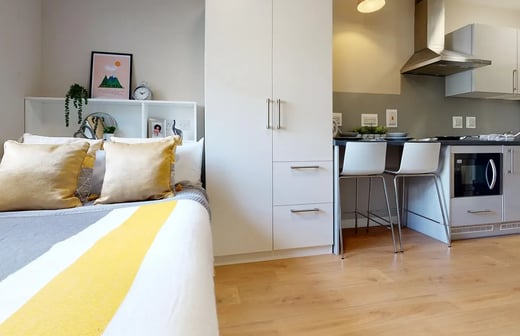 Premium Studio