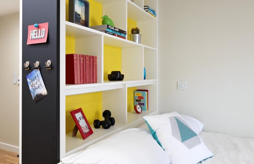 Clifford Accessible Flat