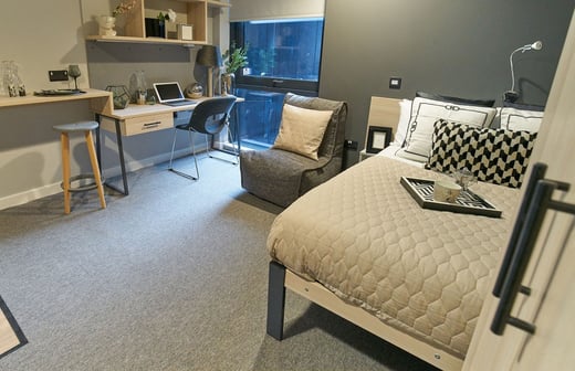 Premium Accessible Studio