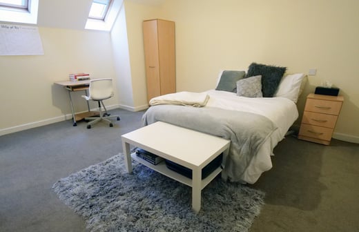 4 Bed Apartment