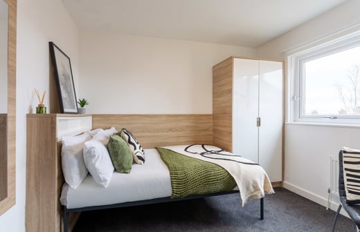 Gold Non Ensuite
