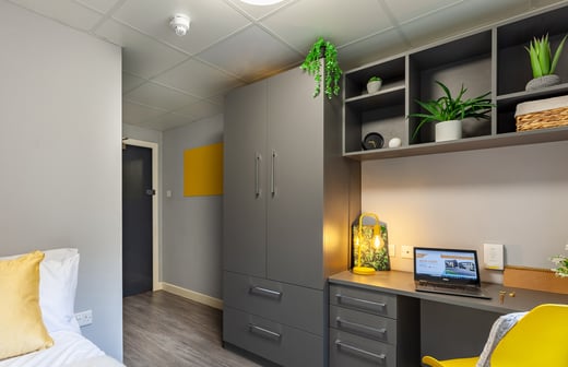 Deluxe Ensuite