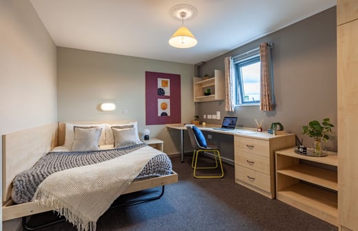 2 Bed Flat