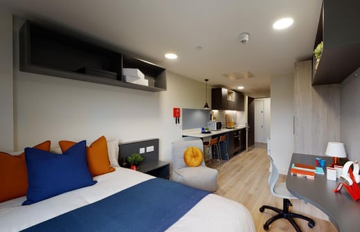 Premium Studio - Upper Floors