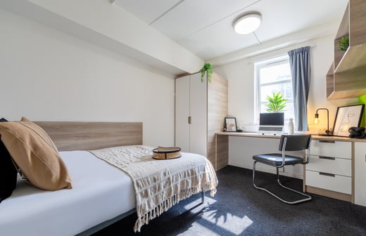 Silver Non Ensuite