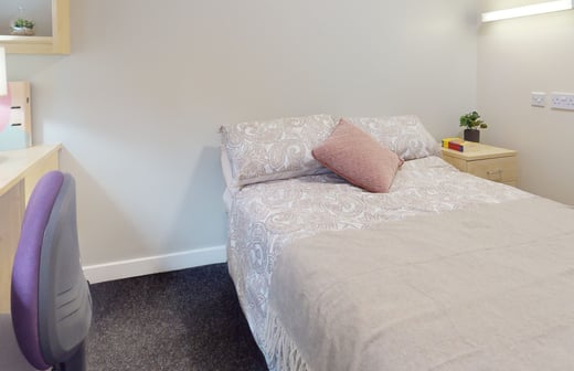 Classic 5 Bed Ensuite
