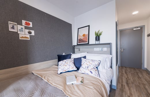 Platinum Ensuite
