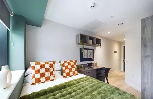 Superior Ensuite
