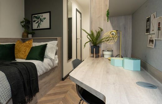 Platinum Ensuite