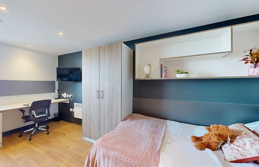 Penthouse Classic Studio