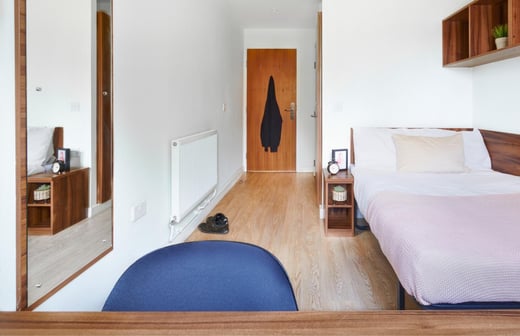 Deluxe Plus Ensuite