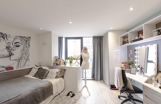 Diamond Studio Room