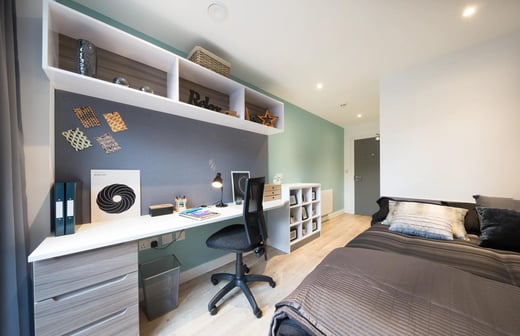 5 Bed Cluster Room