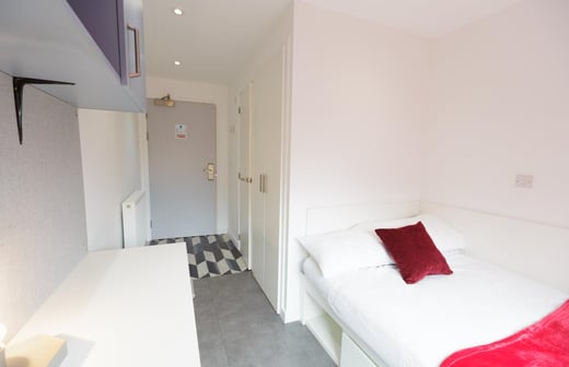 Bronze Ensuite