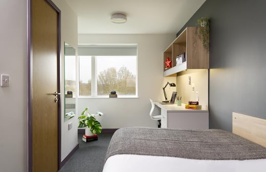Silver Ensuite Room