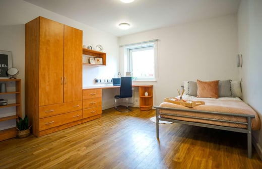 Platinum Ensuite