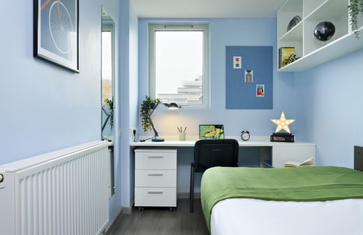 Silver Ensuite Room