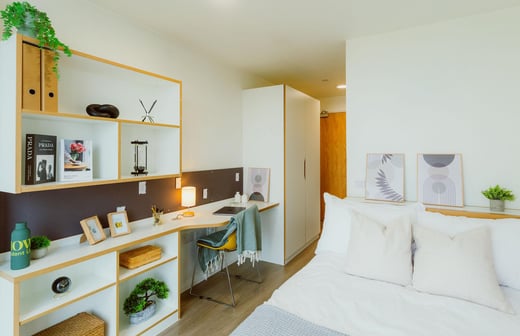 Platinum En Suite (Top Floors, City View)