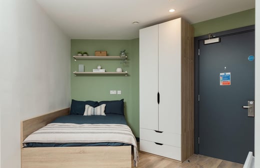 2 Bedroom Apartment