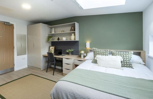 Top Floor Classic Studio