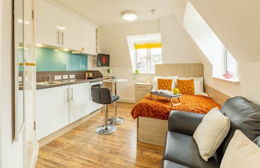 Top Floor Classic Studio