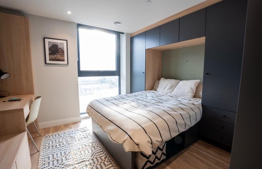 Deluxe Studio, Standard Floors
