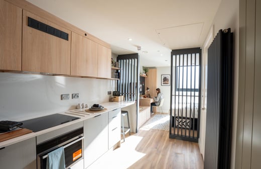 Deluxe Studio, Upper Tower
